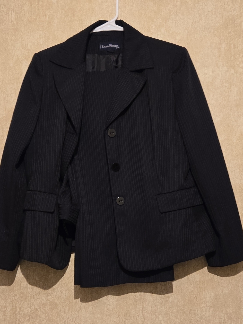 0Black Pinstripe Women's Blazer - EVAN PICONE SIZE 10P